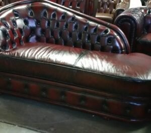 PARIS CHAISE CHESTERFIELD - Classic Chesterfield