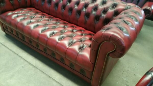 MANCHESTER CHESTERFIELD - Classic Chesterfield