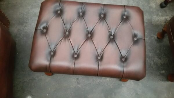 QUEEN ANNE FOOT STOOL - Classic Chesterfield