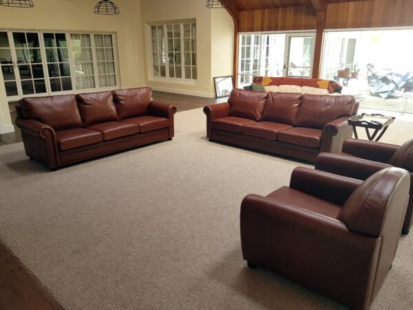 MADISON SOFA - Classic Chesterfield