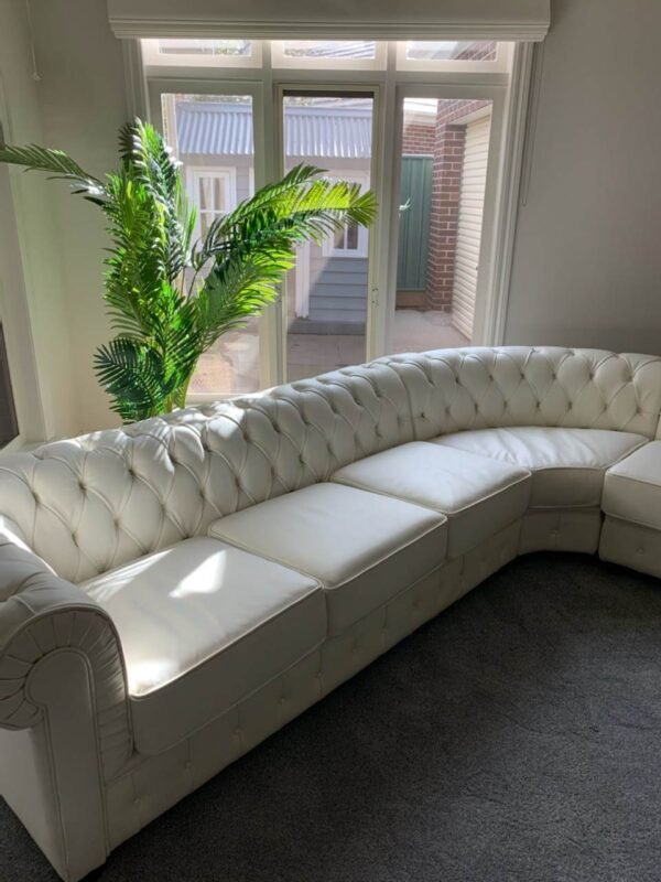 VICTORIA CORNER CHESTERFIELD - Classic Chesterfield