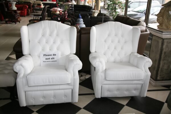 PREMIER RECLINER - Classic Chesterfield