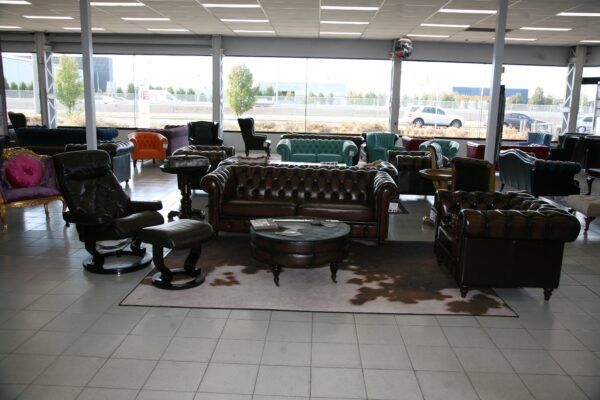 Mourad Chair & Ottoman - Classic Chesterfield