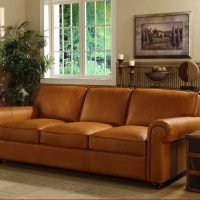 MADISON SOFA - Classic Chesterfield
