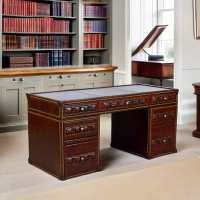 PRESIDENTS STUDY DESK